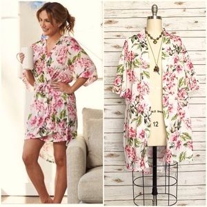 MuMu Floral Kimono